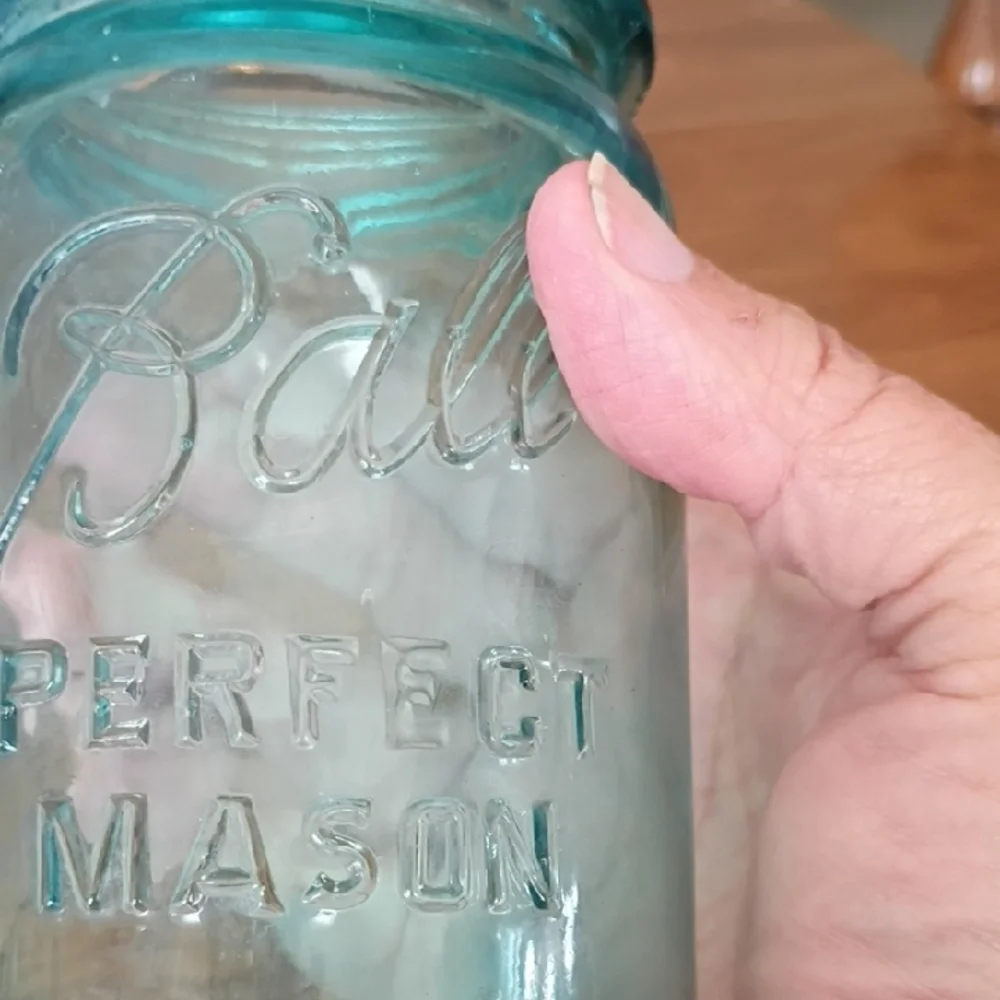 Ball Perfect Mason Jar - Blue Pint Size #1